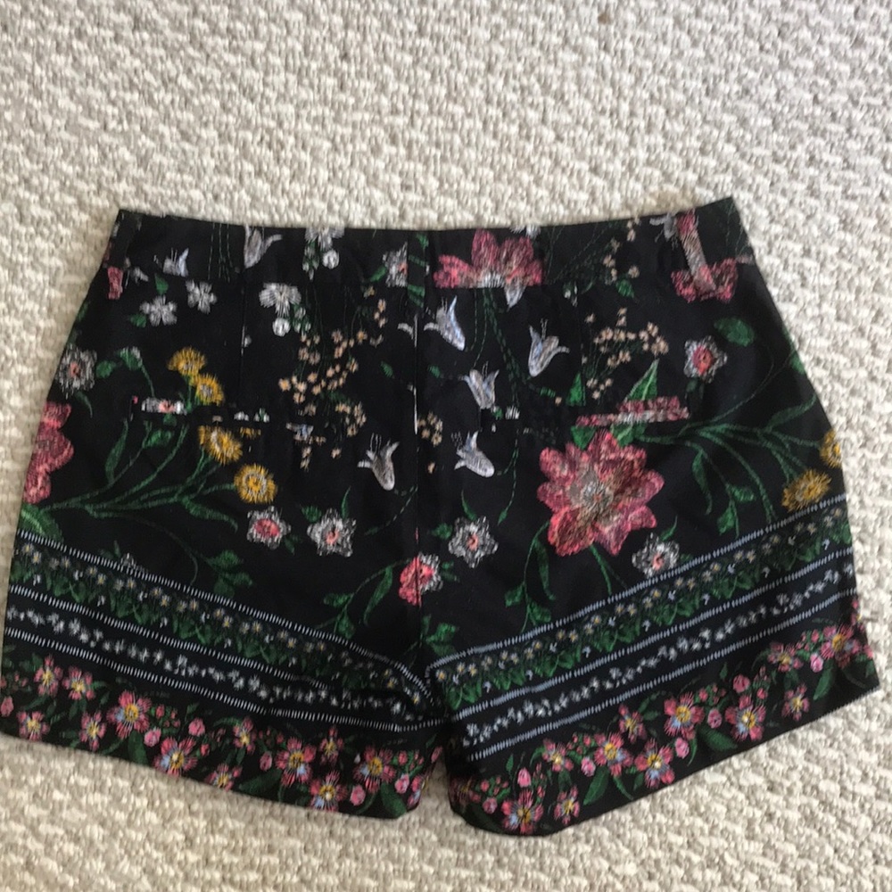 SALE!!!  Old Navy shorts - Picture 2 of 5